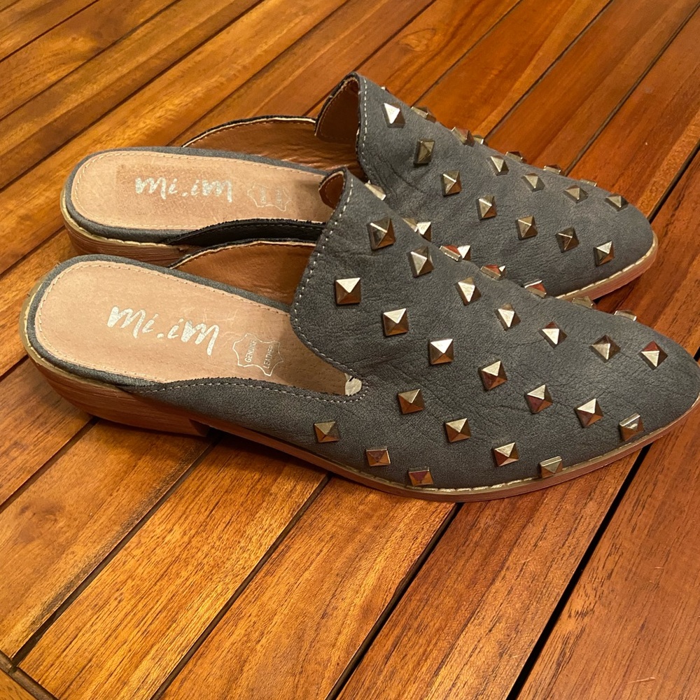 Mi.iM Studded Leather Mules Gray Silver Studded